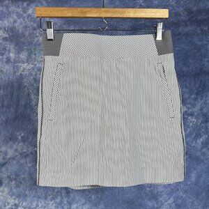 Athleta Gray & White Brooklyn Textured Striped Tennis / Golf Skort Sz 4